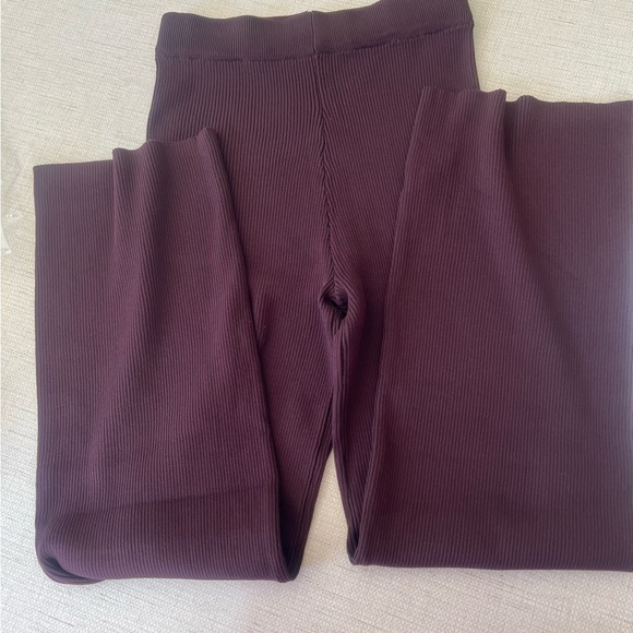 Pants - Picture 4 of 10